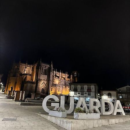 Rustico T1 No Centro Cidade Guarda Buitenkant foto