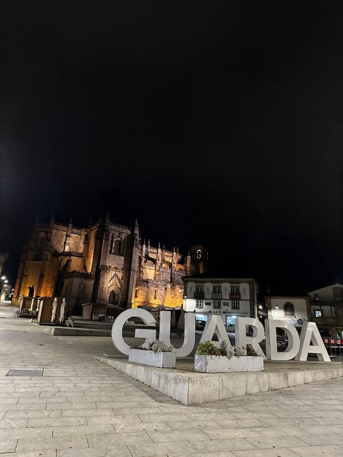 Rustico T1 No Centro Cidade Guarda Buitenkant foto